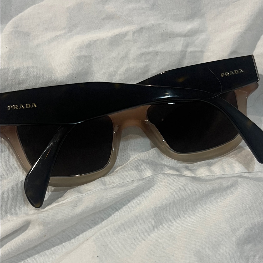 Prada Black and Brown Sunglasses preowned